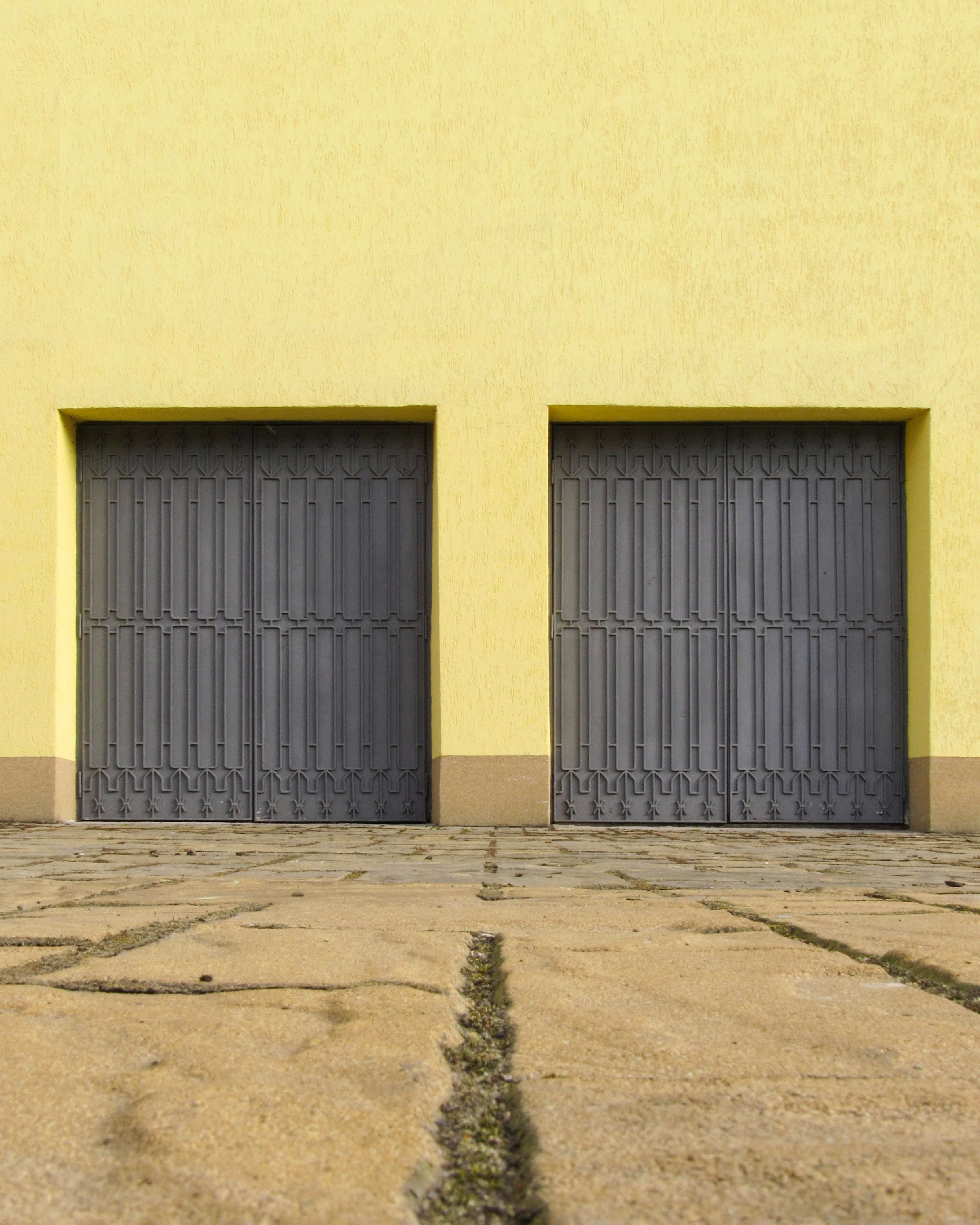 Residential garage door in Kent